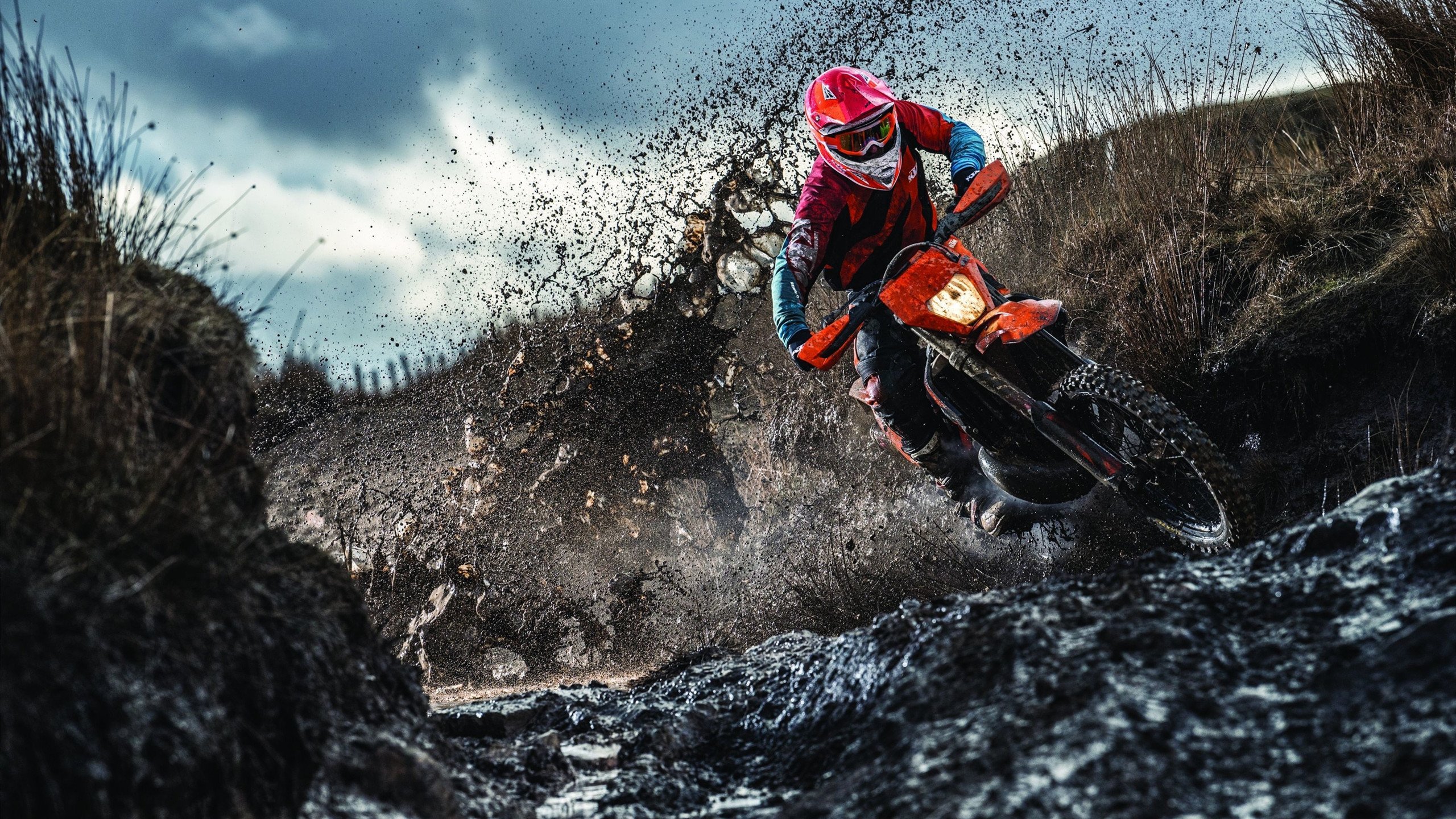 2020年 NBA总冠军赛：库里在关键第三节投中连续四个三分，带队反超局势！