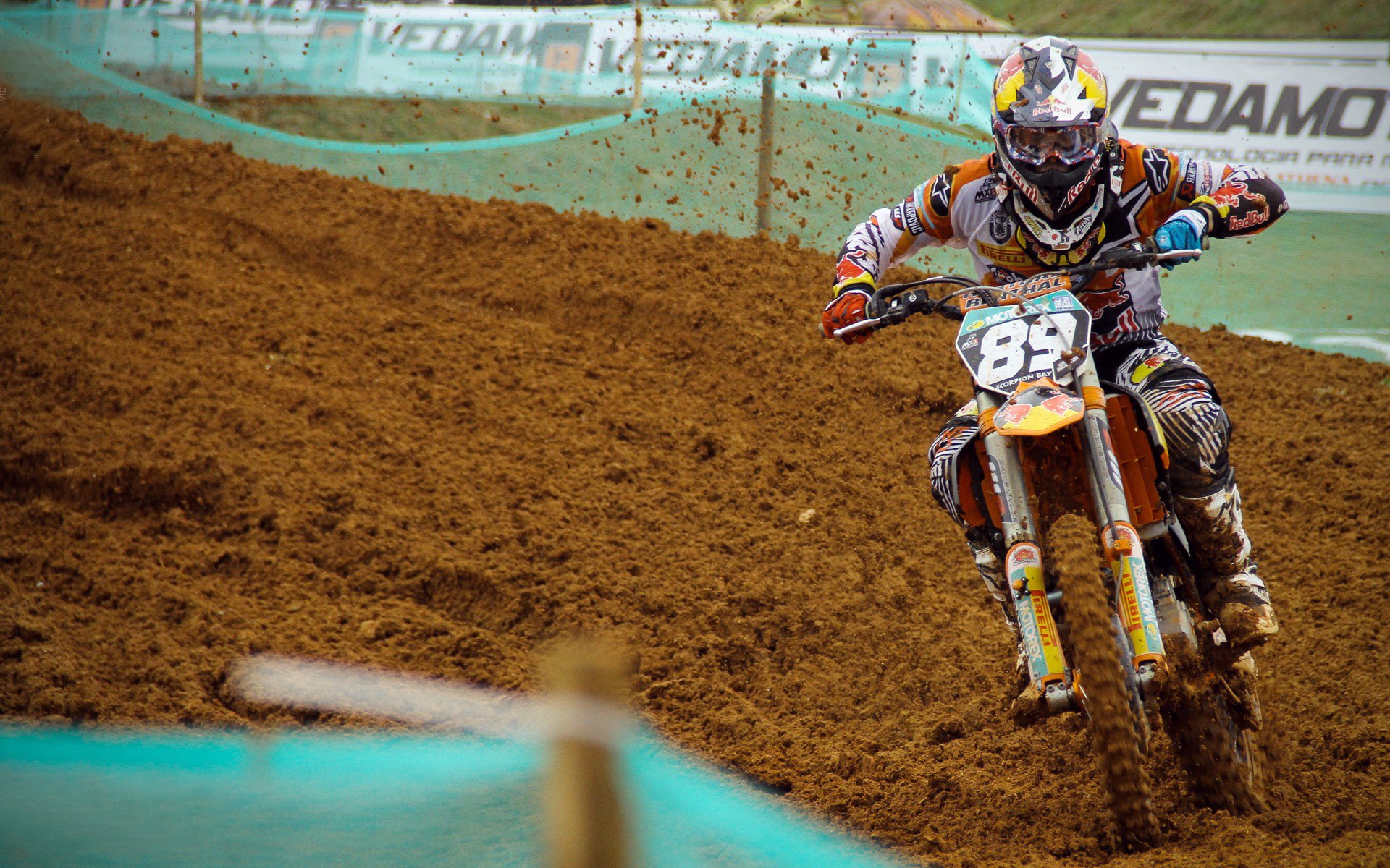 _全民冰壶挑战：冬日里的运动热潮_，冰壶运动比赛视频