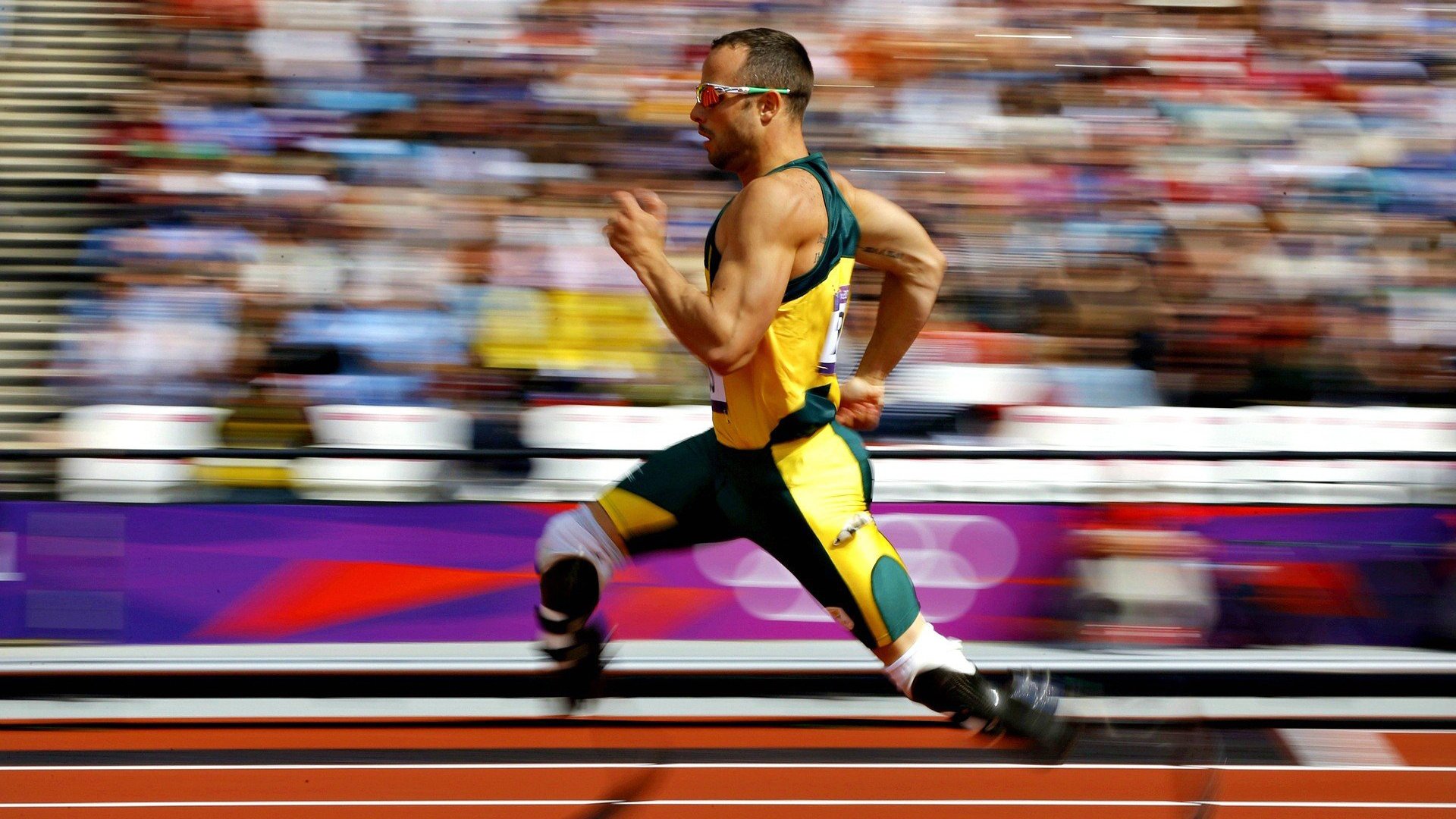 山顶极速天梯攀登，挑战速度与耐力的巅峰，爬山天梯