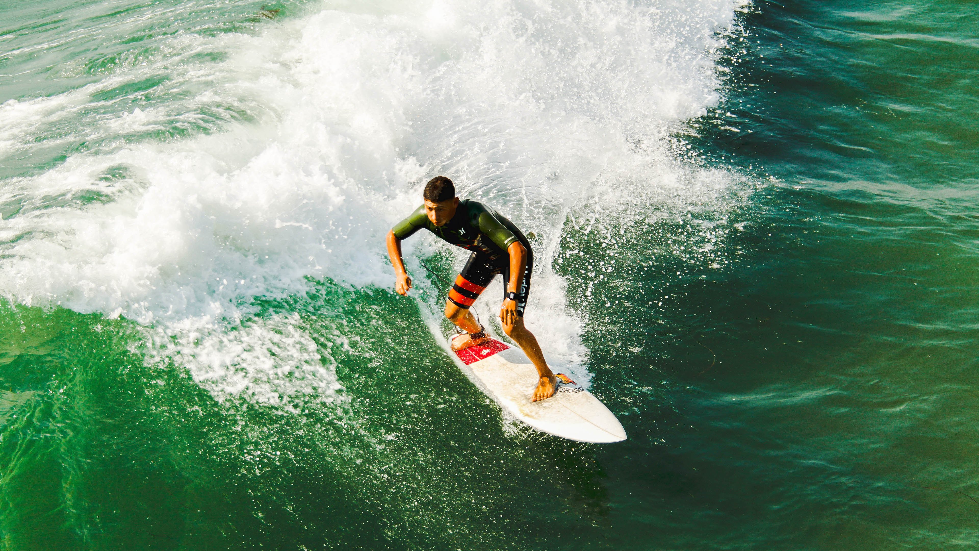 乐鱼电竞在线平台登录入口-未来赛车的“黑科技”揭秘，未来科幻赛车